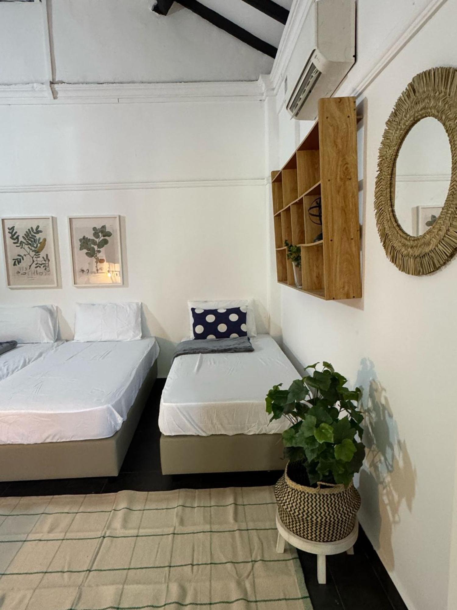 545 Residences - Extended Property-- Min 6 Nights Khách sạn