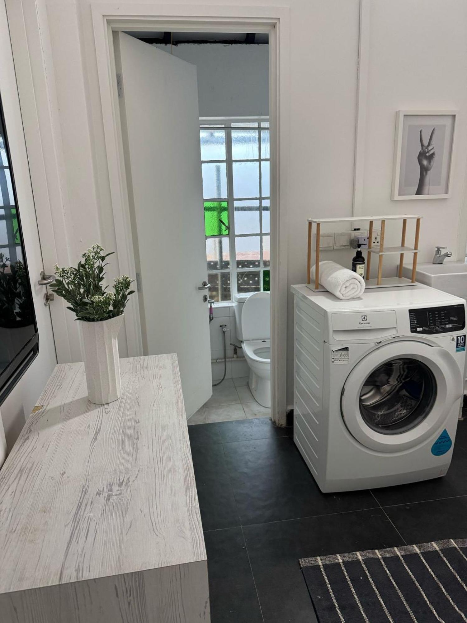545 Residences - Extended Property-- Min 6 Nights 3*