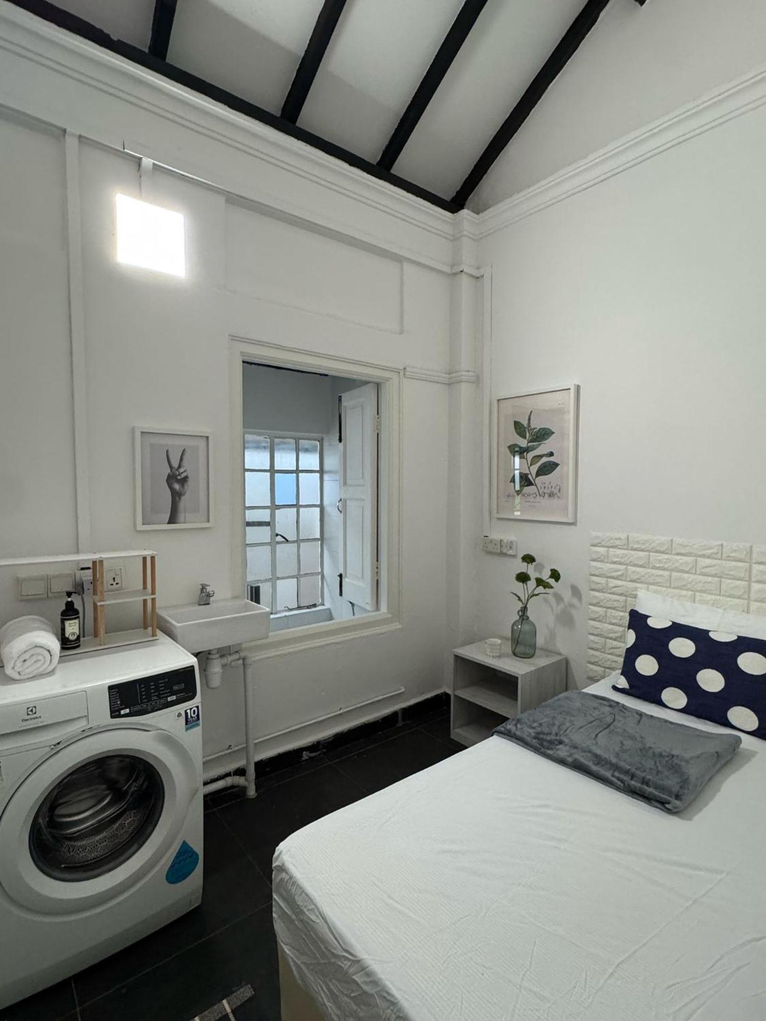 Khách sạn 545 Residences - Extended Property-- Min 6 Nights